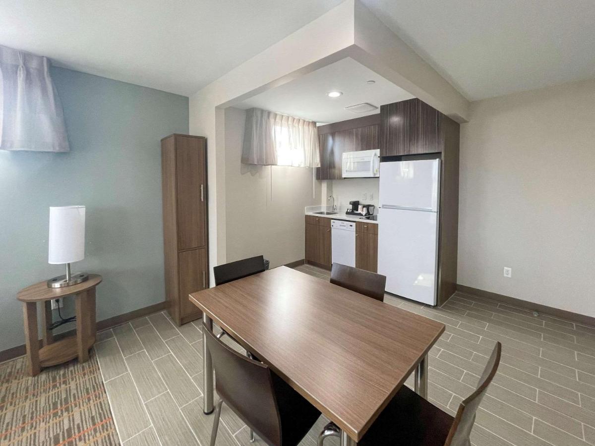 Mainstay Suites Нью-Йорк Екстер'єр фото